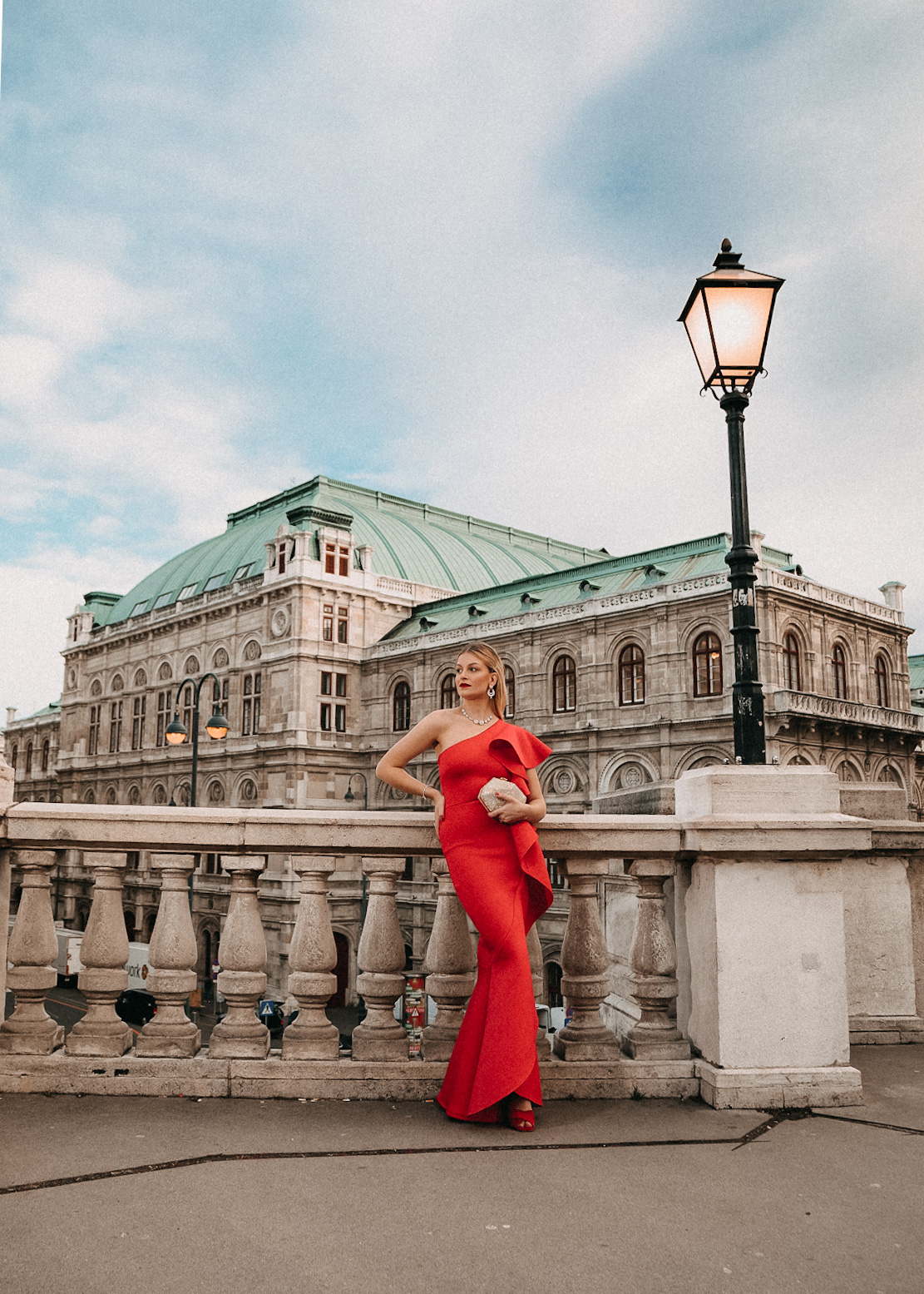 Opernball_Leonie_Lion